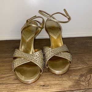 Size 39 (US 9) Vintage Dolce & Gabbana Heels